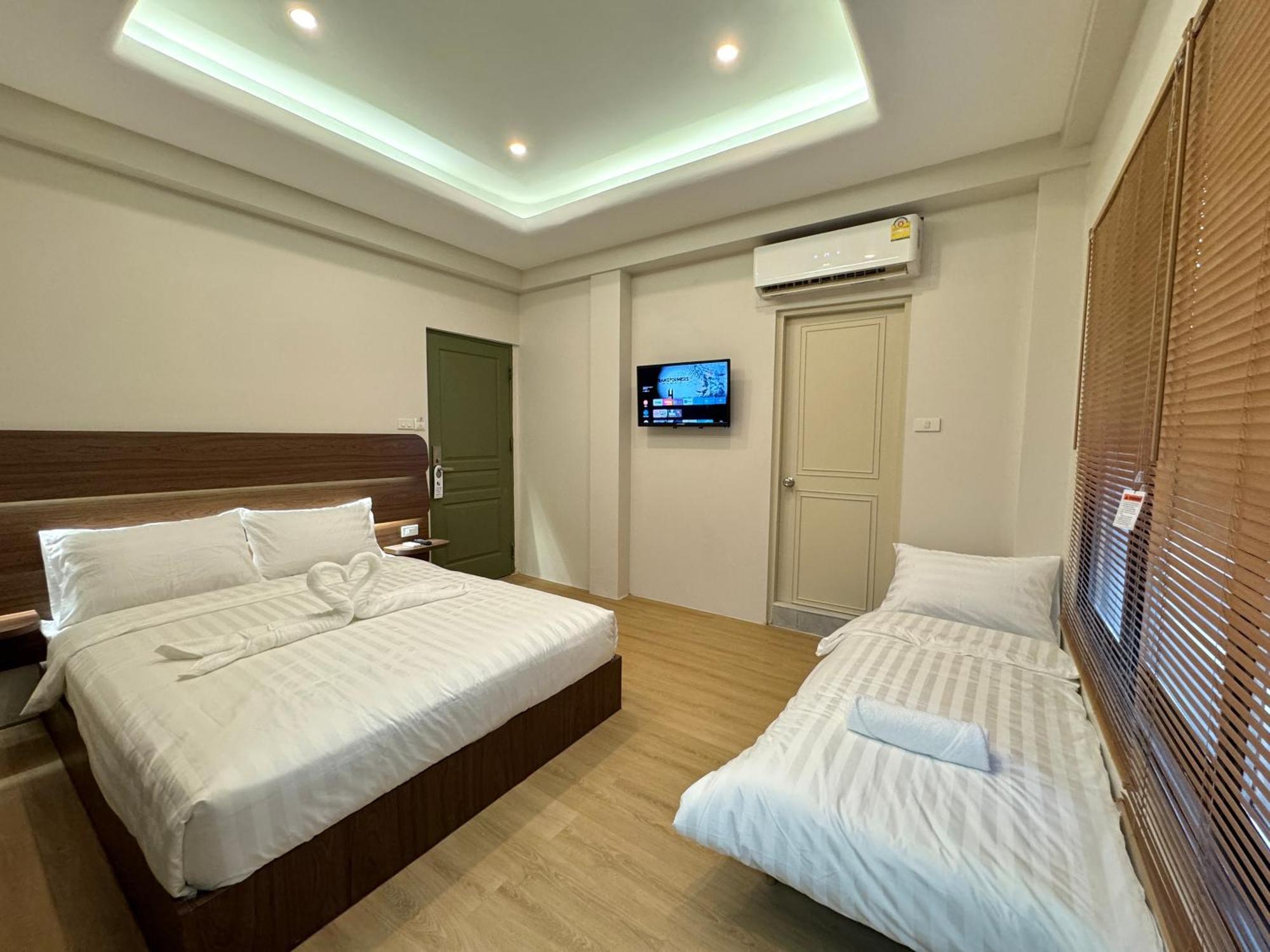Avalan Phayathai Airport Link Бангкок Экстерьер фото
